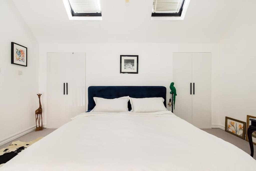 Apartment Stylish 2 Bed Loft With Terrace 2 Min From Tube *