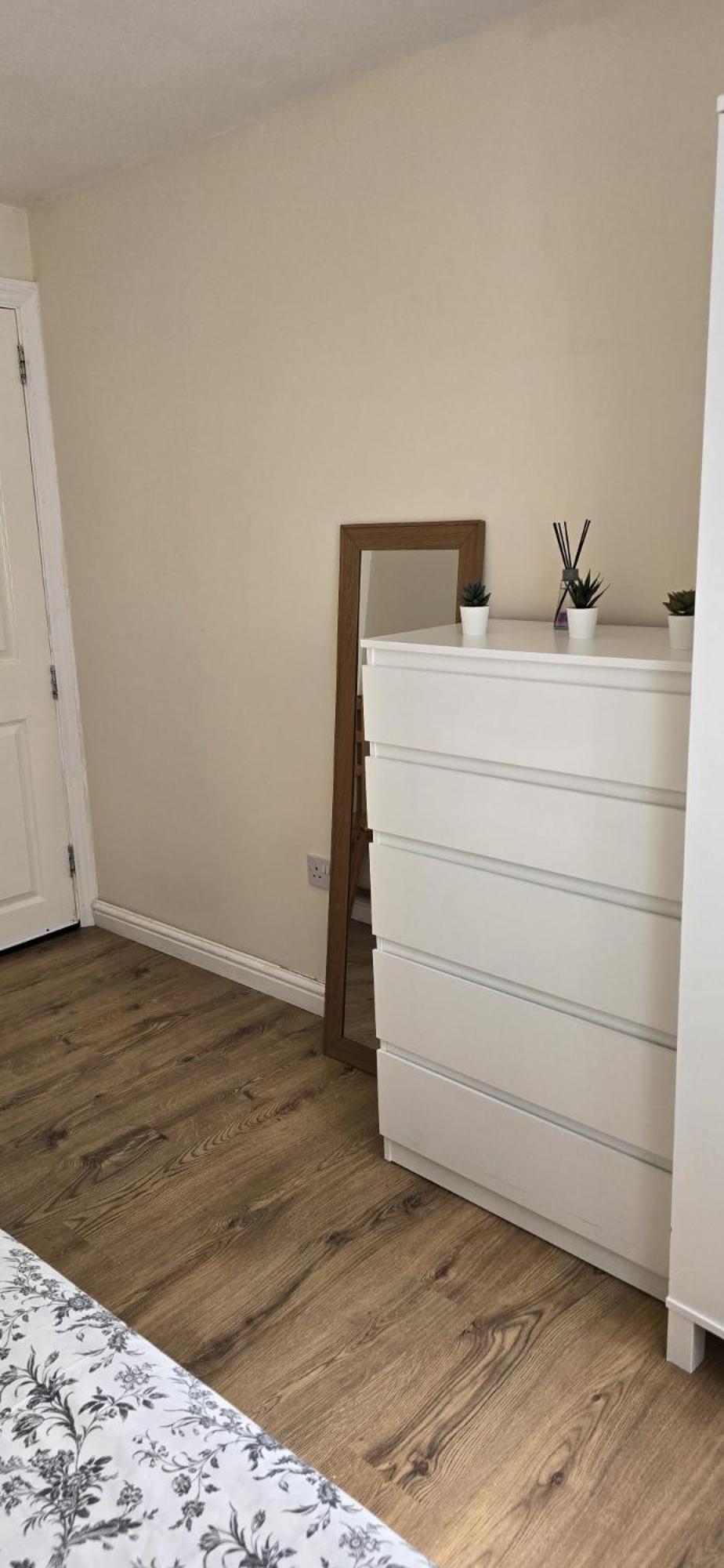 Hostel Private Near Hither Station *