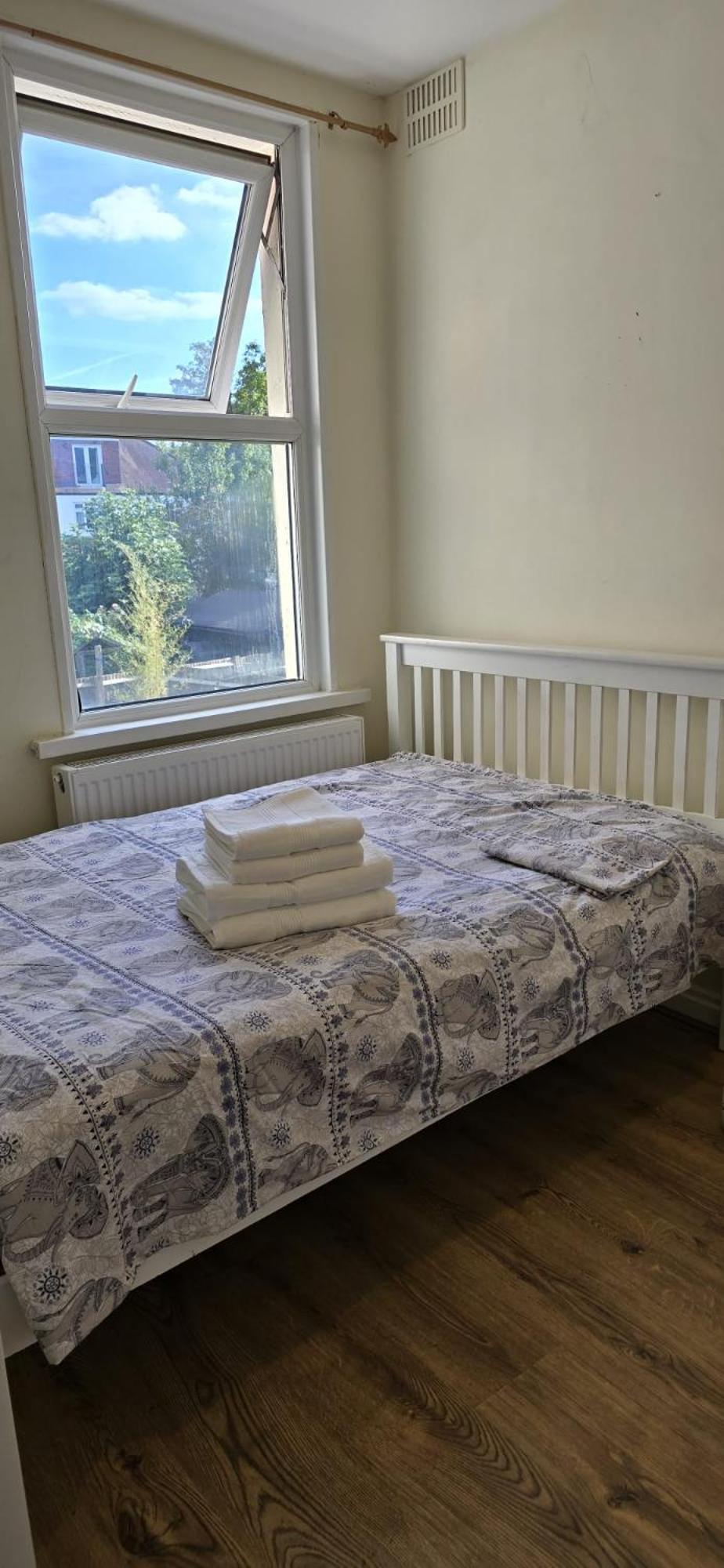 Private Near Hither Station Hostel *