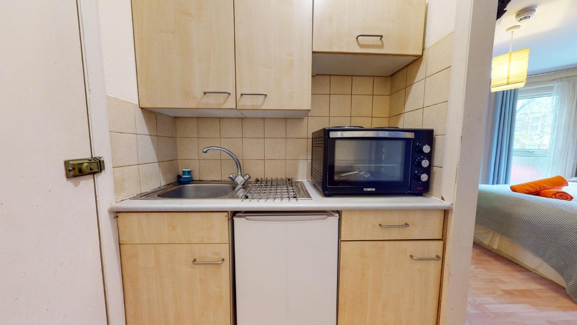 Aparthotel St Pauls Studio 24 London