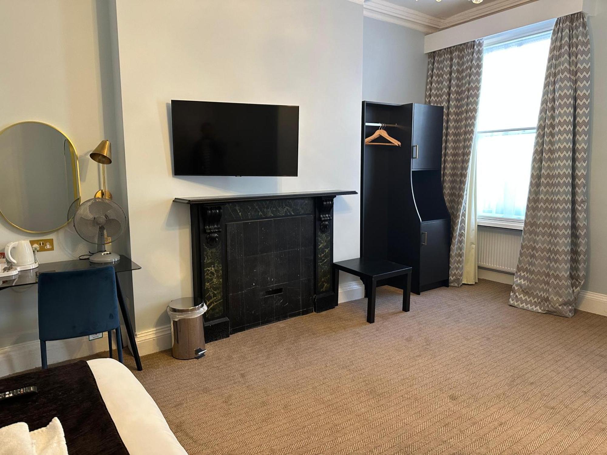 Arran House Hotel 3*