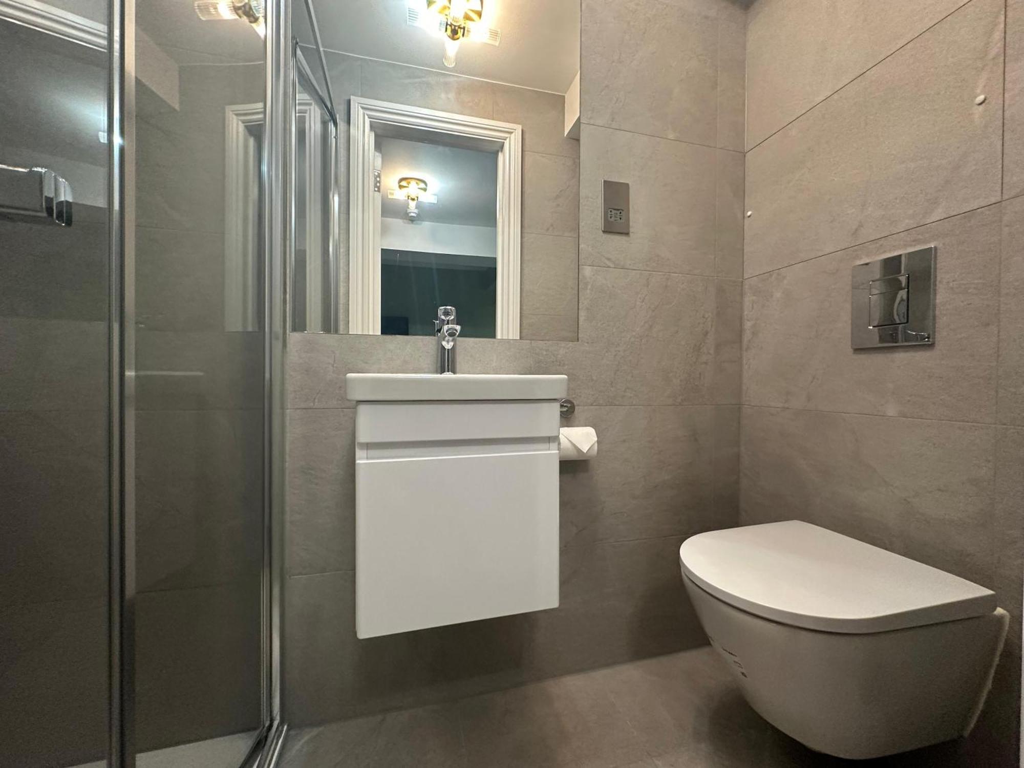 Arran House 3*
