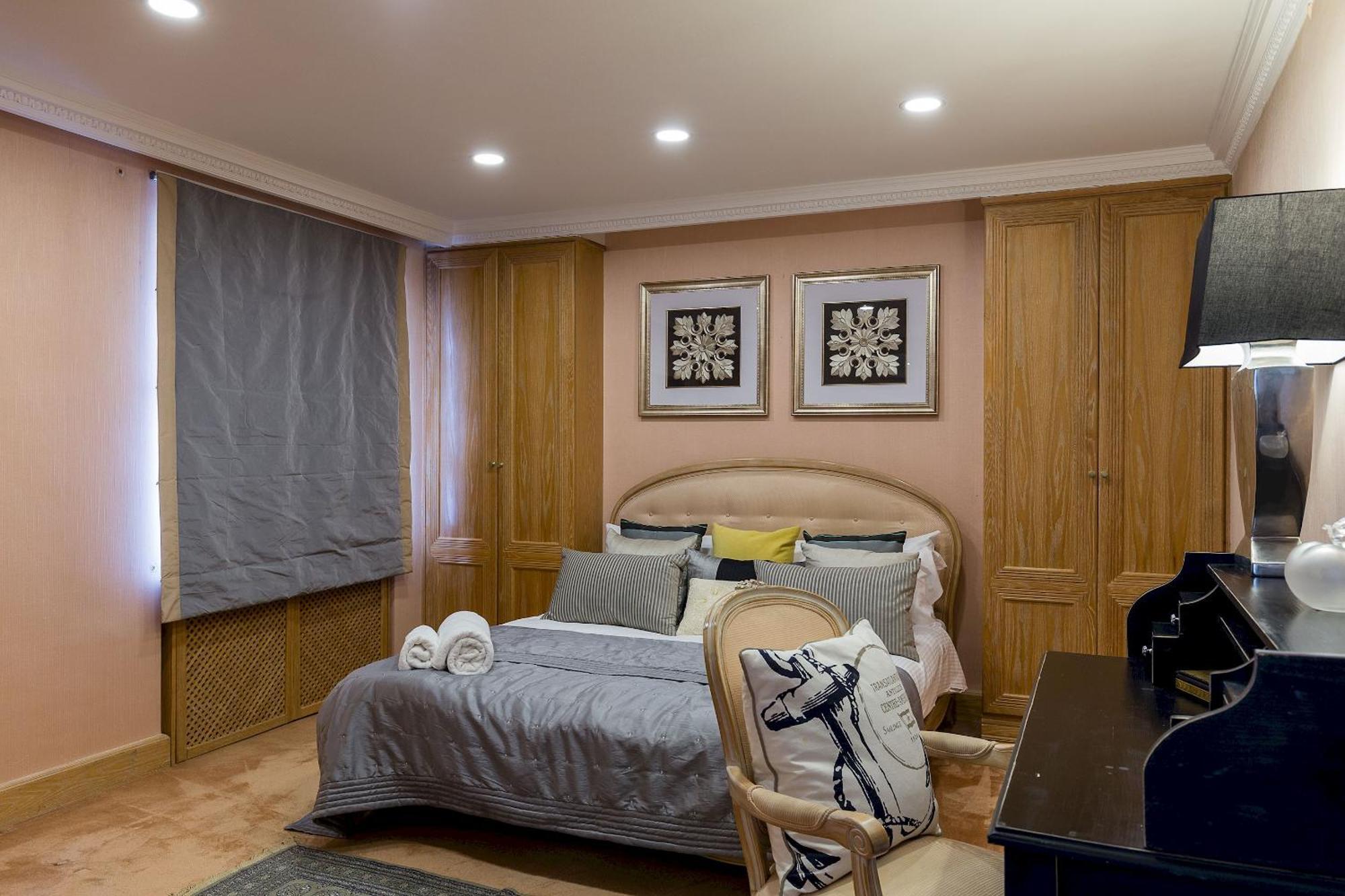 Hyde Park View Marble Arch Apartment
