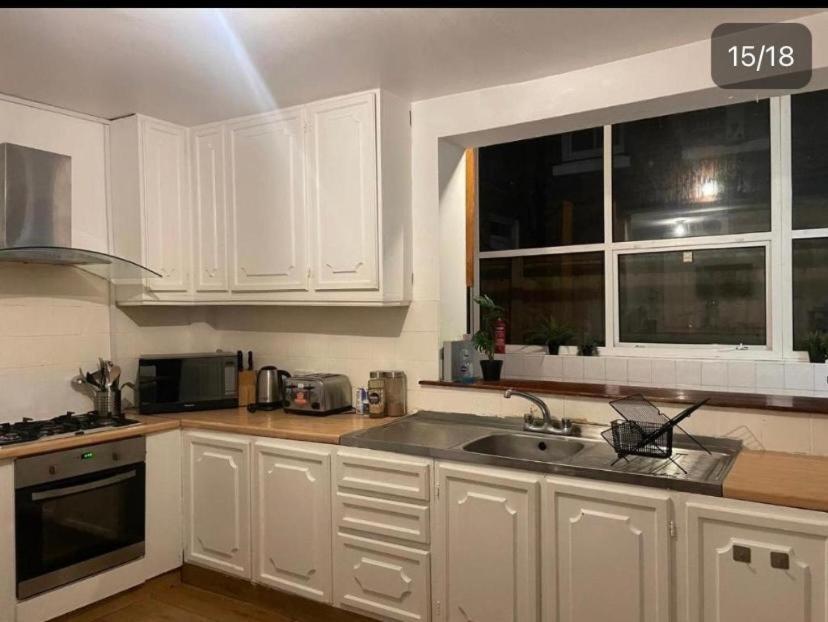 Gasthuis Priced Living Deluxe Bedroom 4 Londen