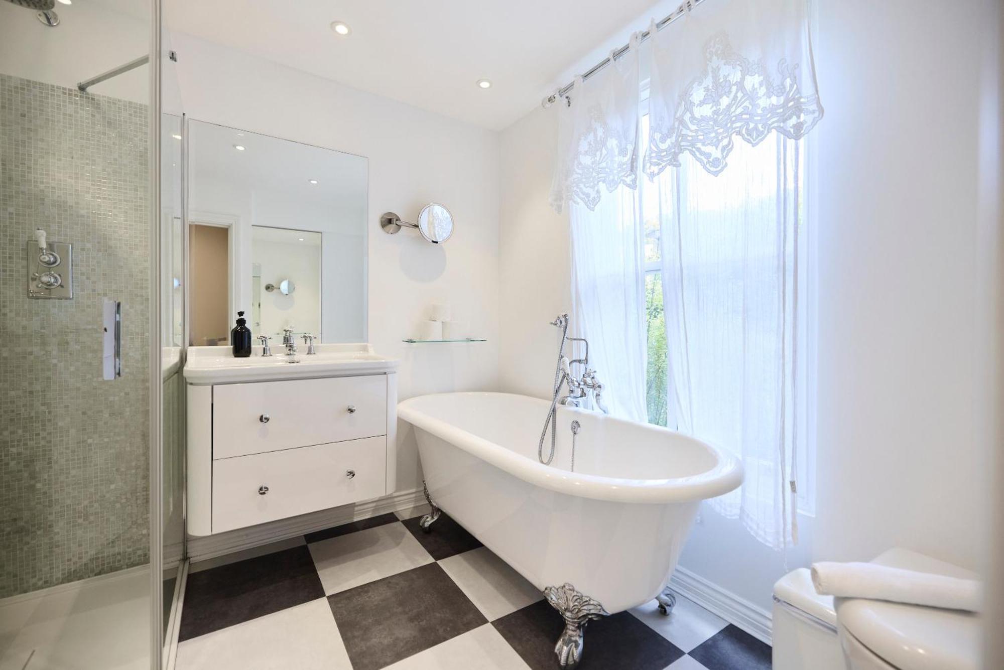 The Kensington Designer's Retreat - Modern 1bdr Flat Apartment
