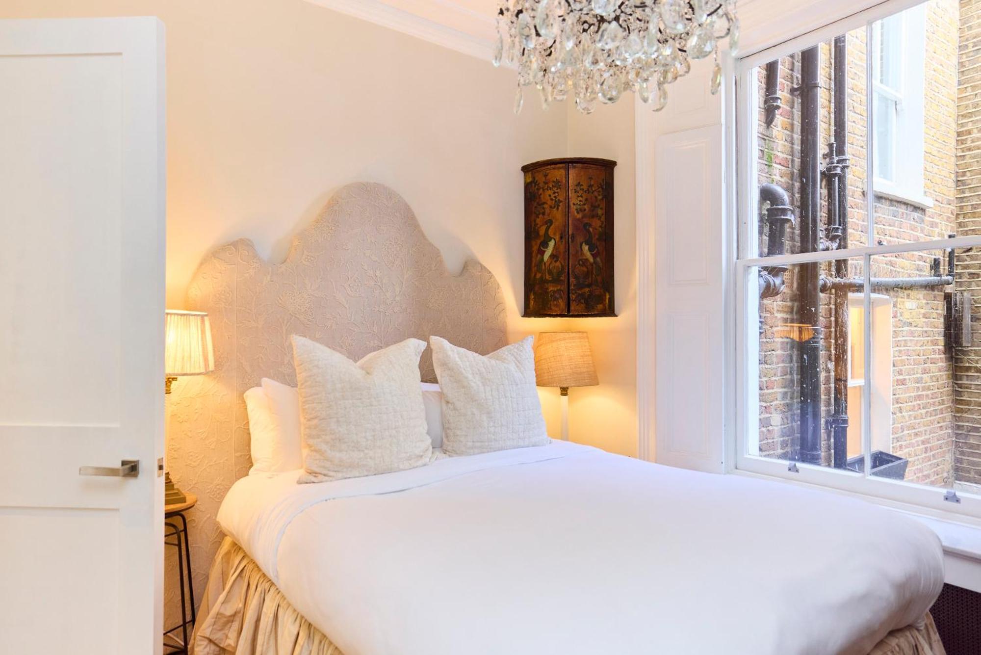 The Kensington Designer's Retreat - Modern 1bdr Flat *