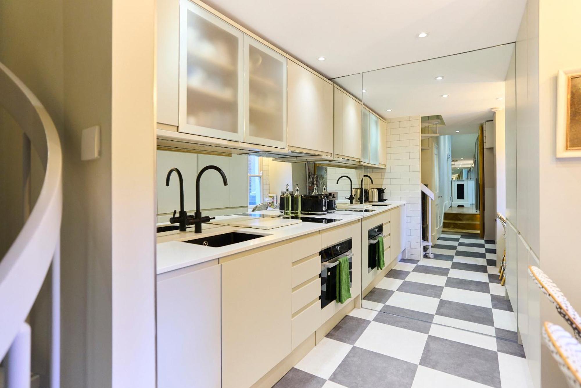 The Kensington Designer's Retreat - Modern 1bdr Flat Apartment