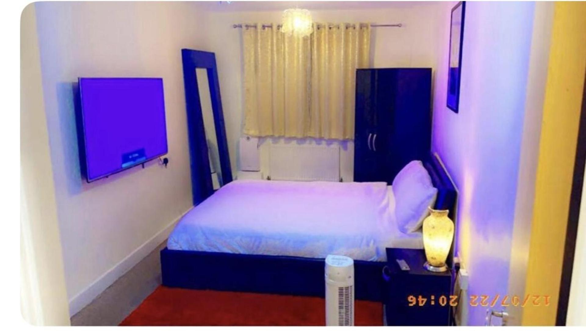 Apartment 4 Guests - Petok - Parking - 35min *