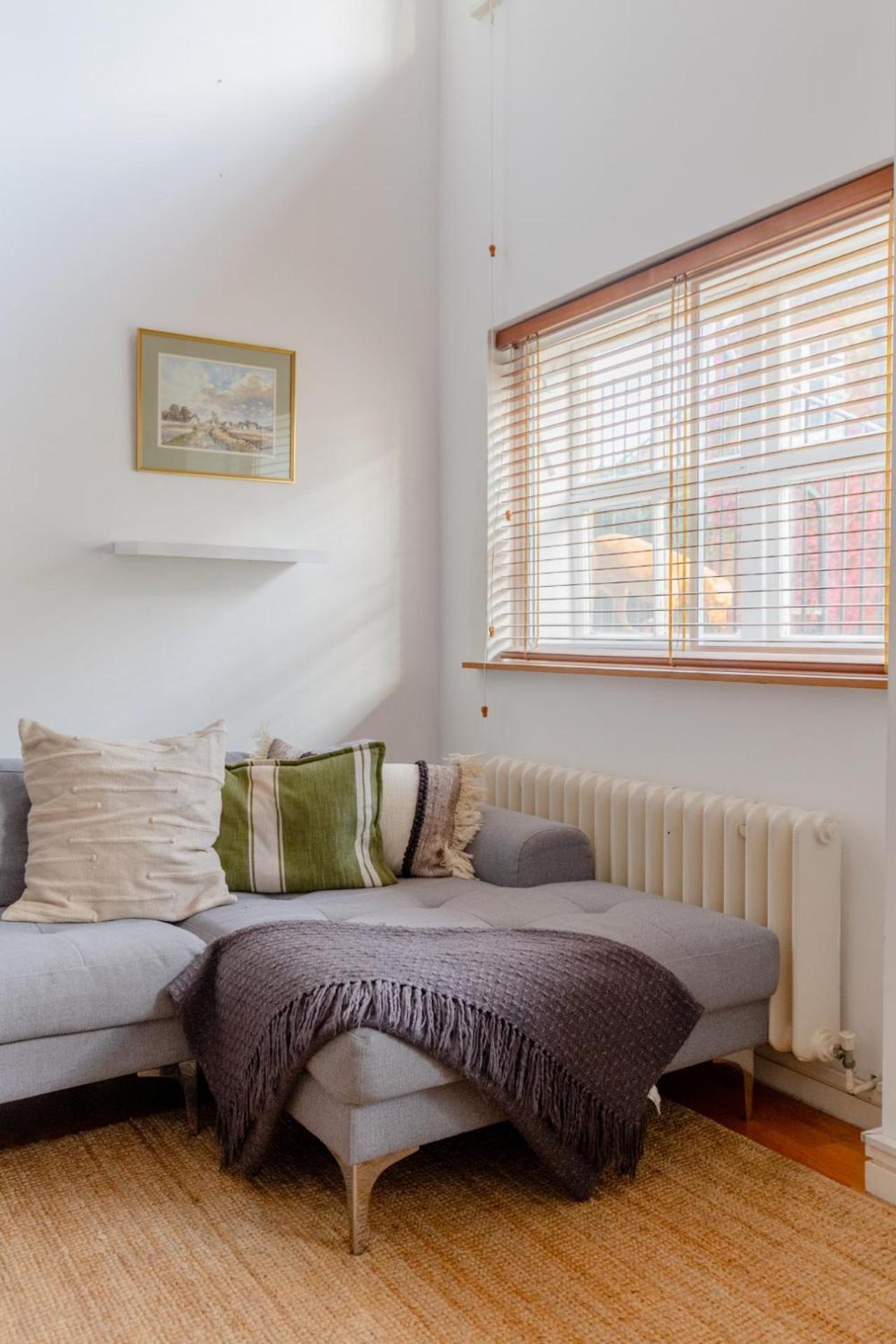 Apartment 1bd Flat With Gym In Victorian Conversion Brixton London