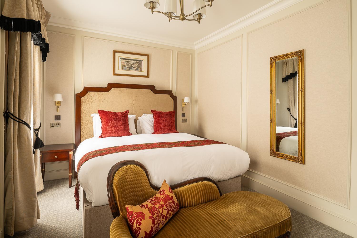 The Leonard London