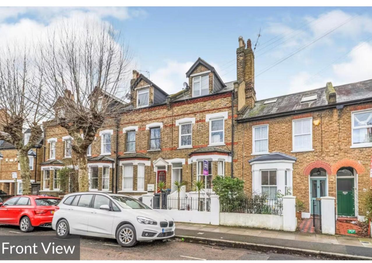 Apartment Stunning, Stylish Garden Flat In The Heart Of Wimbledon *