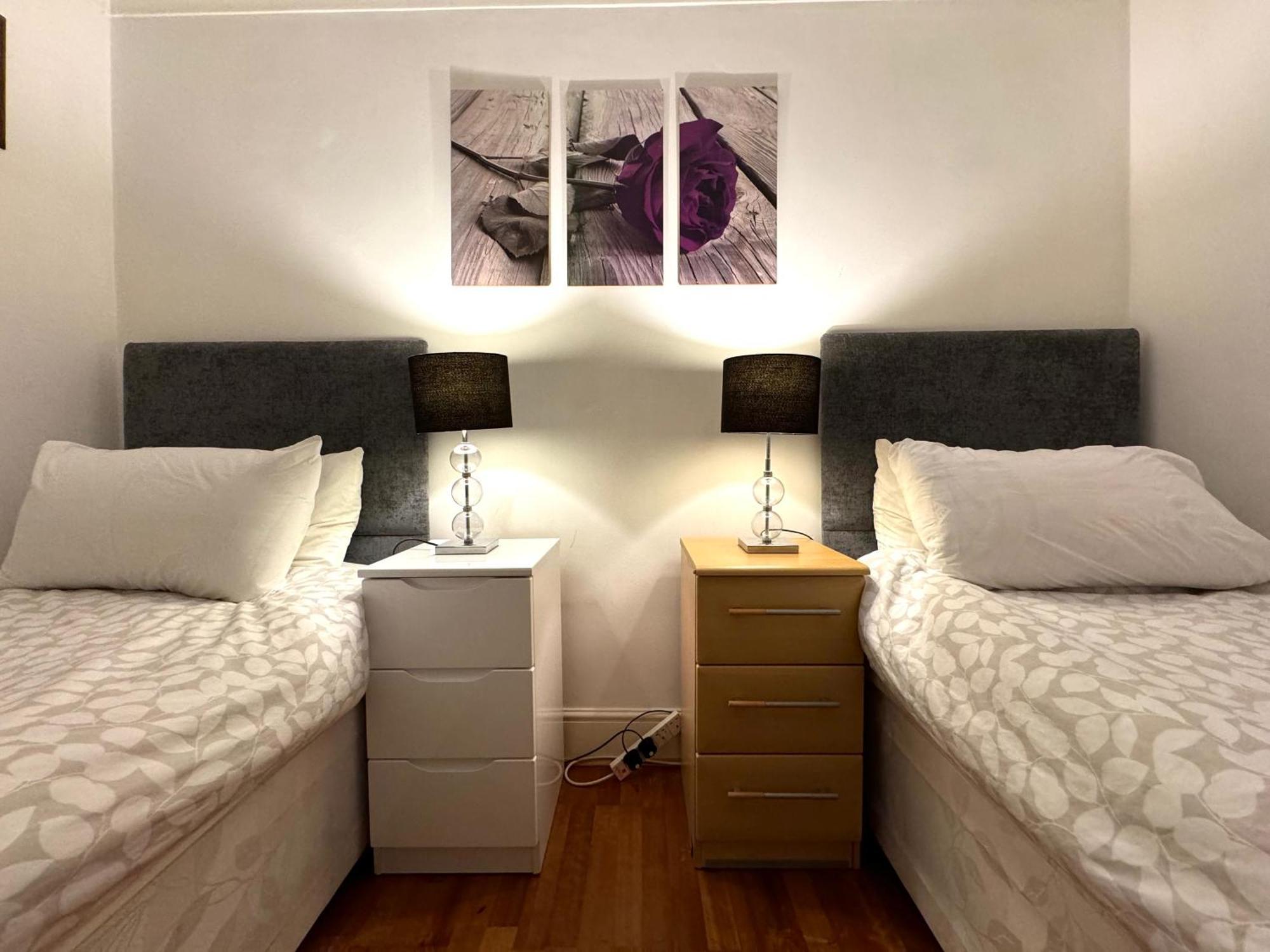 Lovely 2 Bedroom By Wild * London