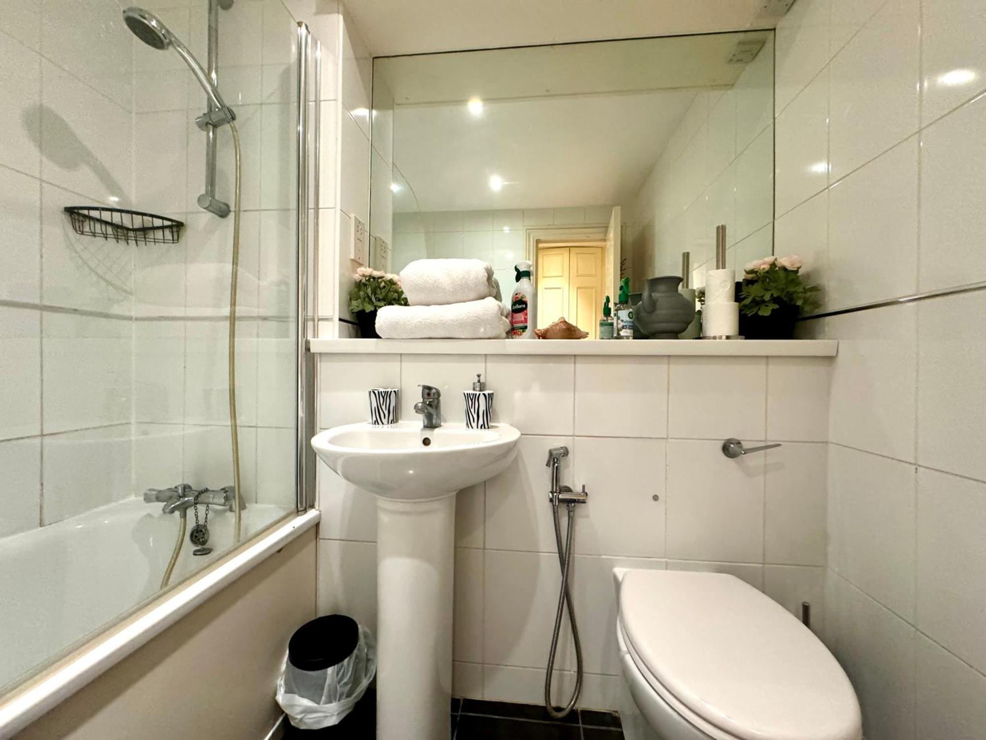 Apartment Lovely 2 Bedroom By Wild London