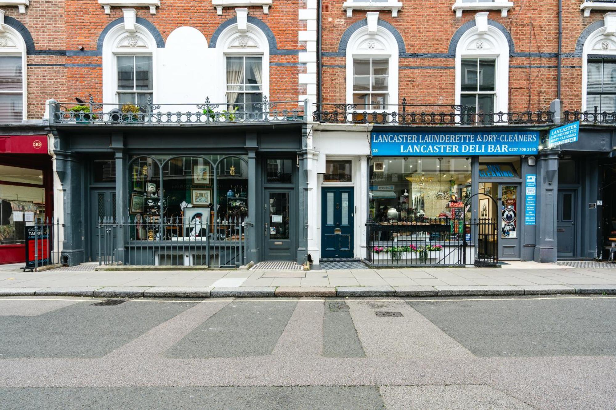 Stylish With Terrace Near Hyde Park *