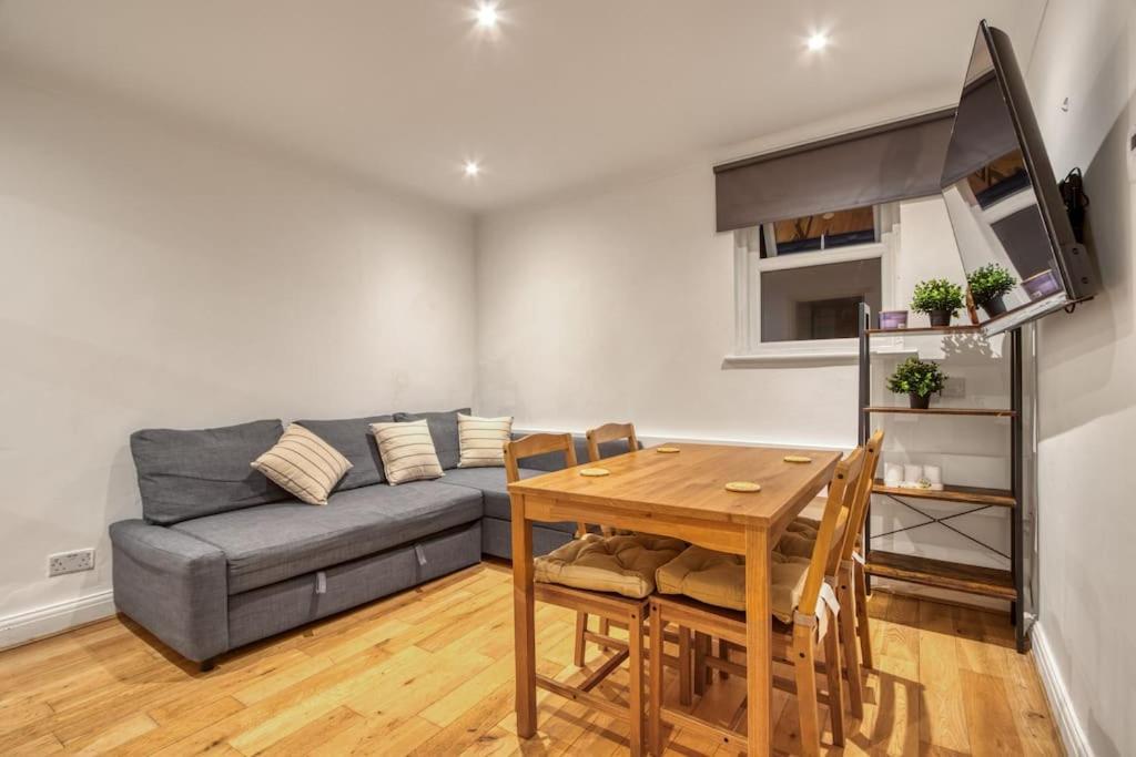 Apartamento Grove Retreat 1 Bed Steps From Ladbroke Station *