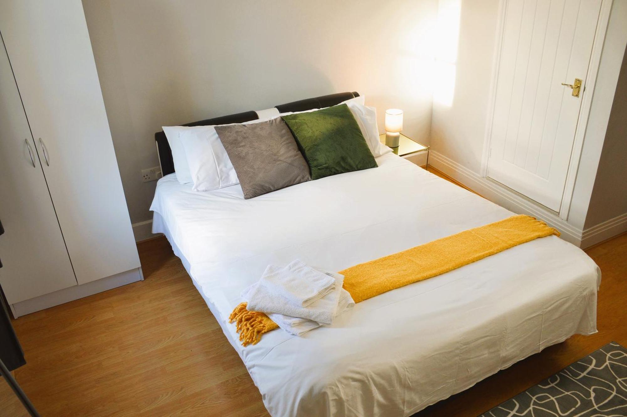 Gorgeous Studio * London