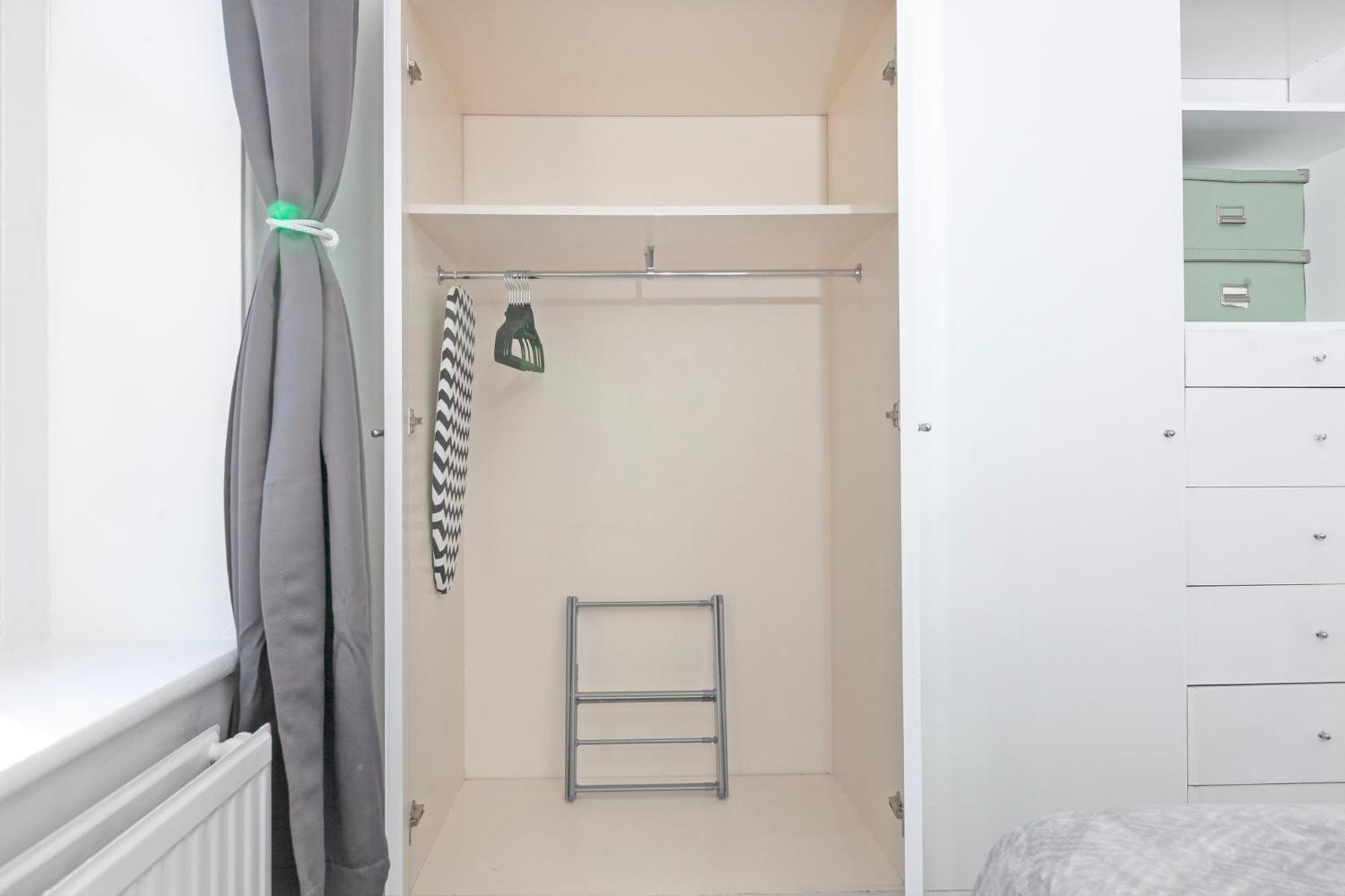 Apartamento Beautiful 3 Bedroom Flat In Scott Ellis Gardens