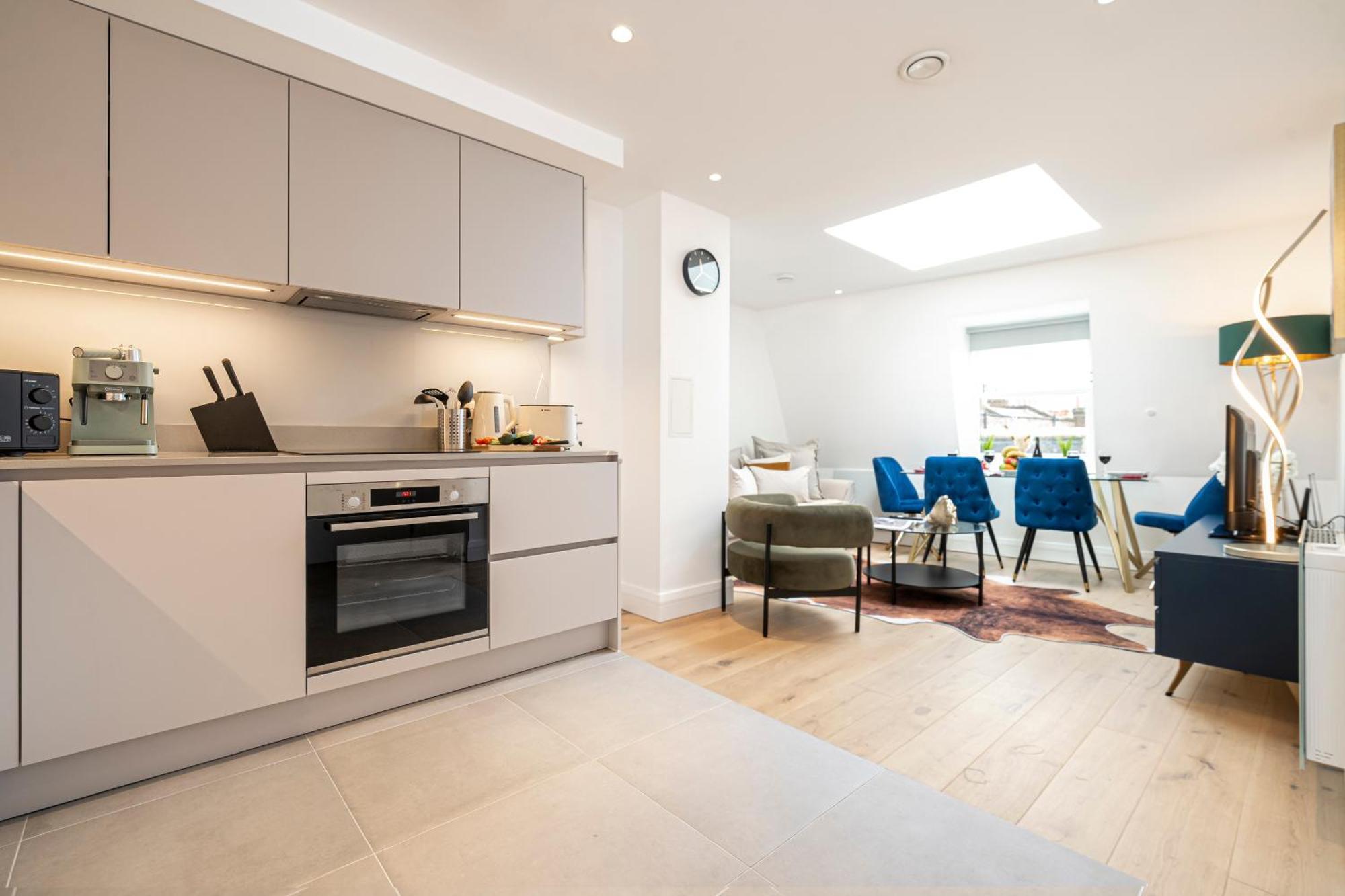 Apartment At Victoria *