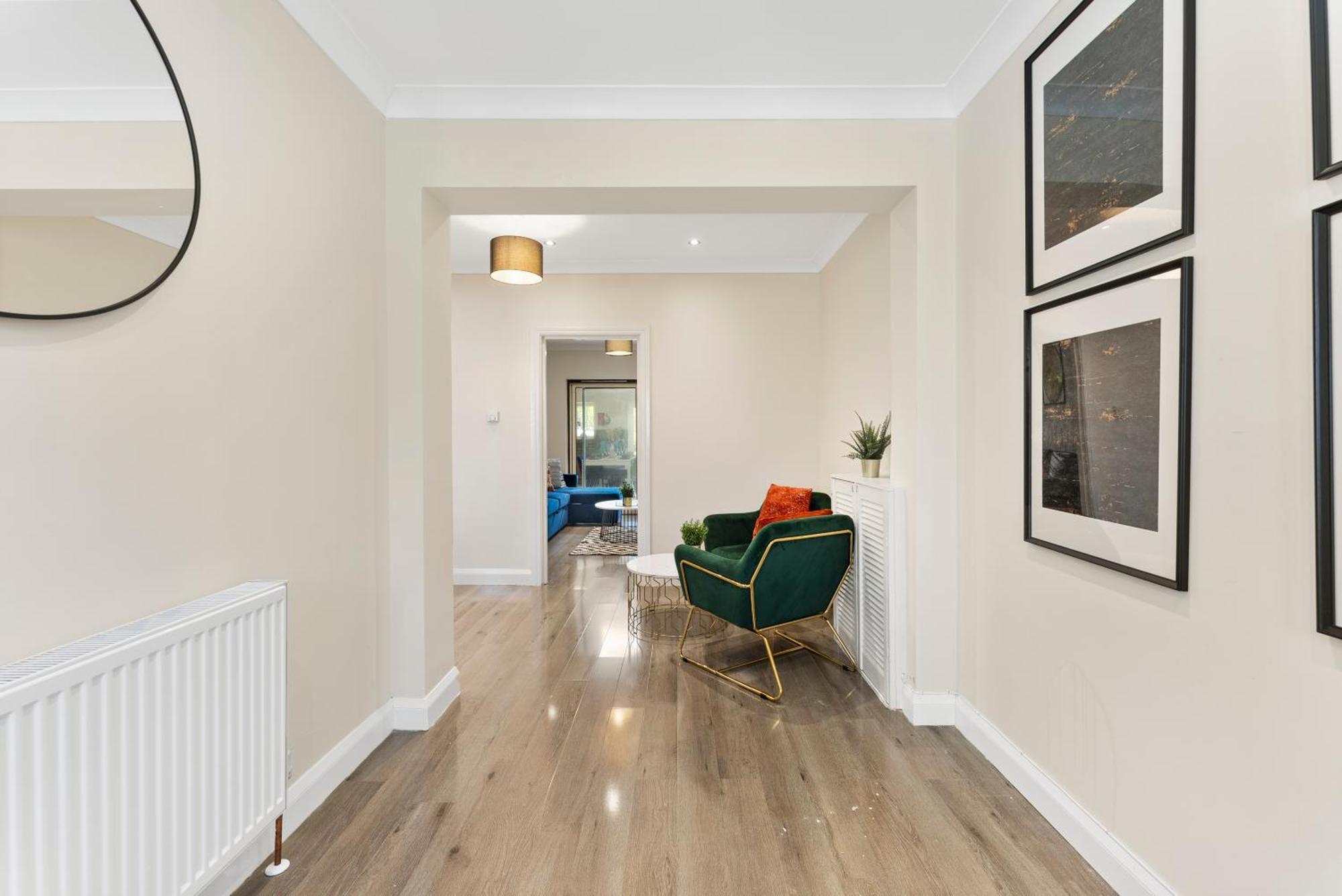 Stylish Wembley Gem - Parking -sleeps 14 London