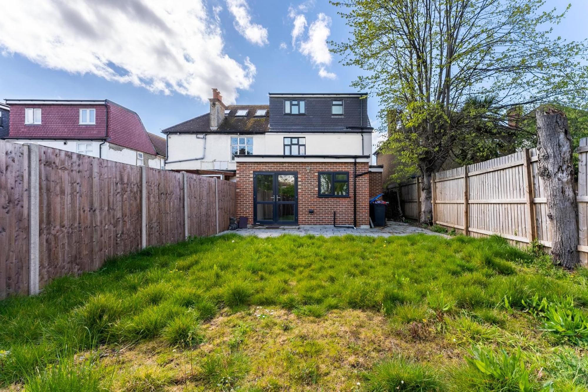 Stylish Wembley Gem - Parking -sleeps 14