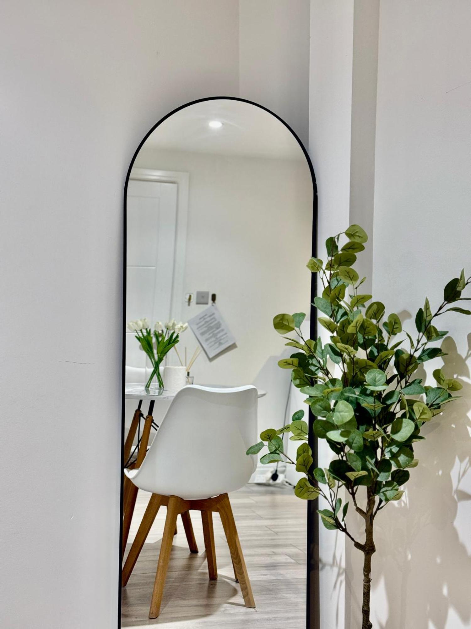 Two Rooms, Balcony, Private Bathroom