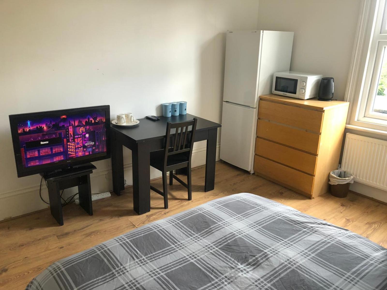 Dm X Weekly Monthly X Deals * London