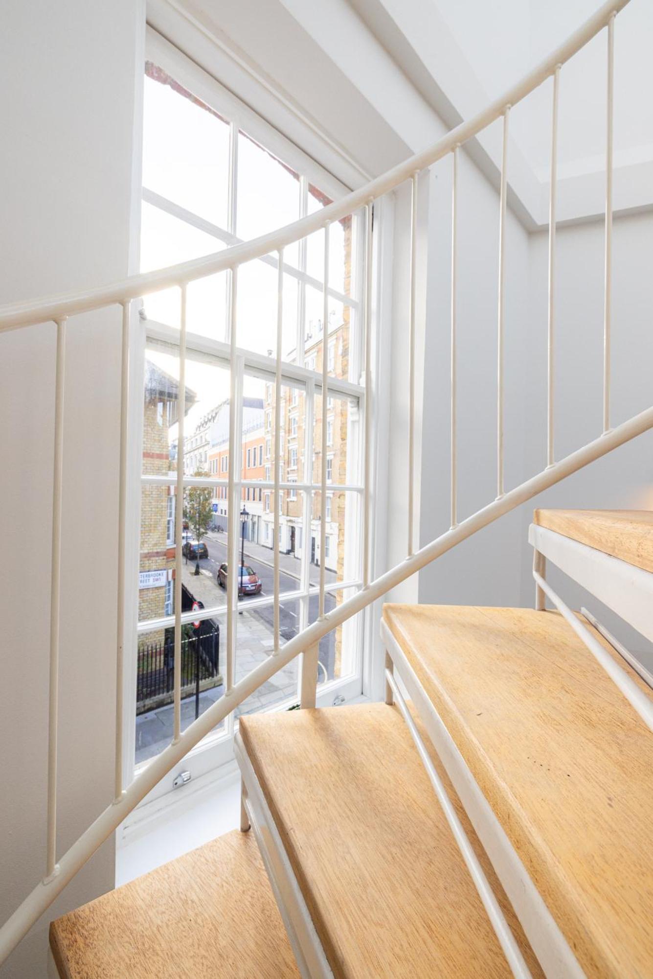 Apartment The Regency - Serviced London