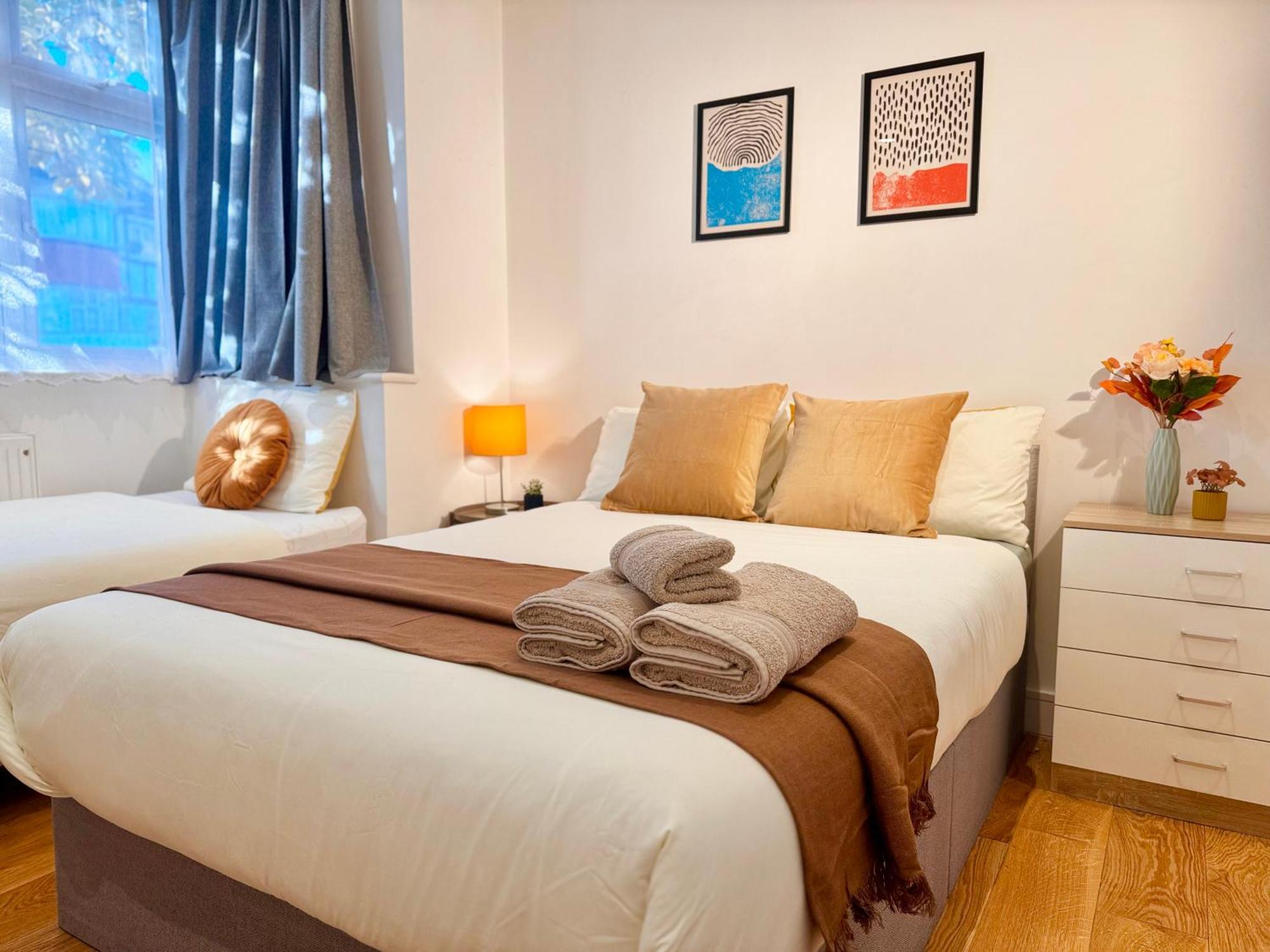 Gasthuis En-suites With Free Parking 30min To Londen