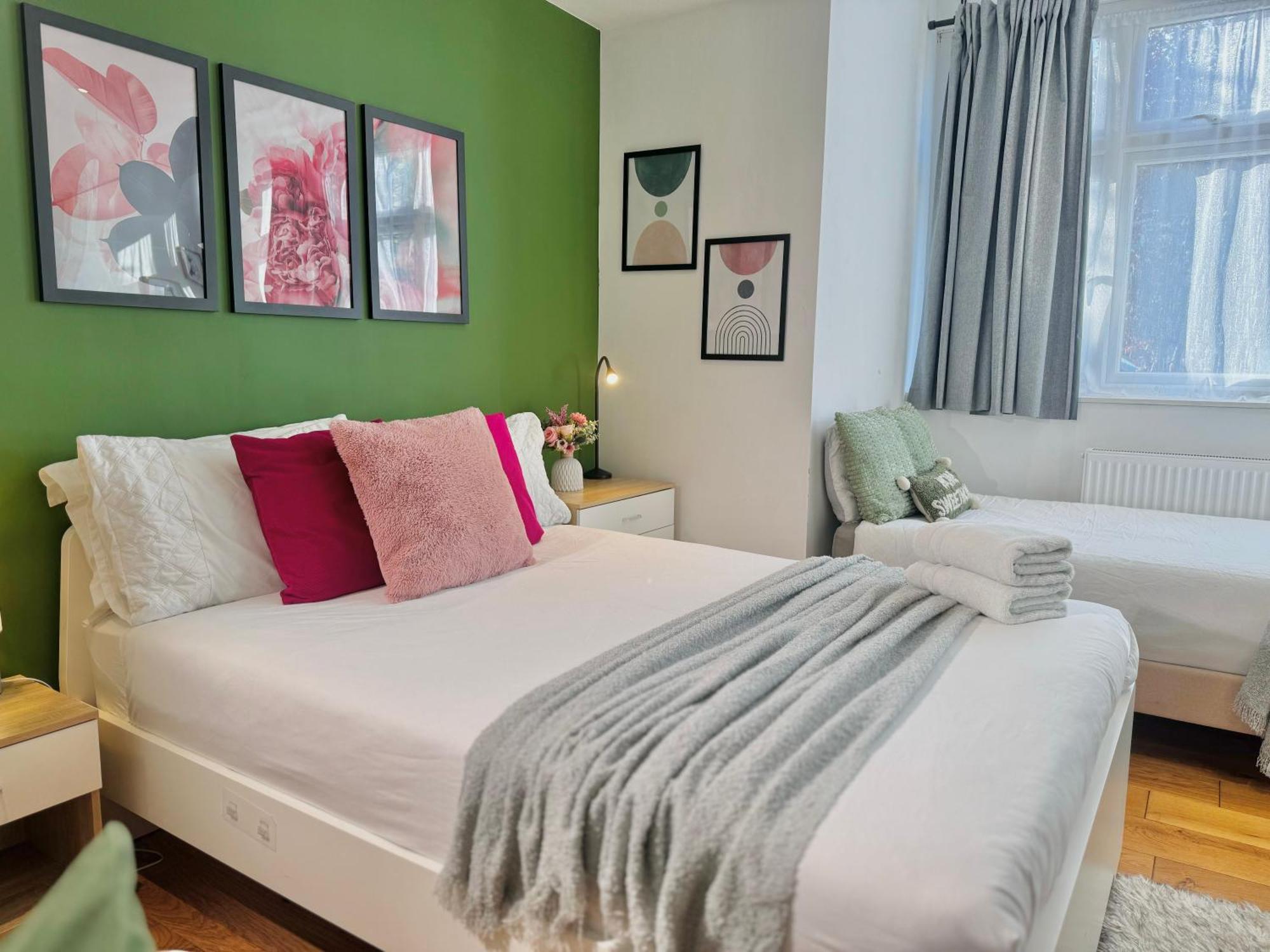 En-suites With Free Parking 30min To Gasthuis Londen