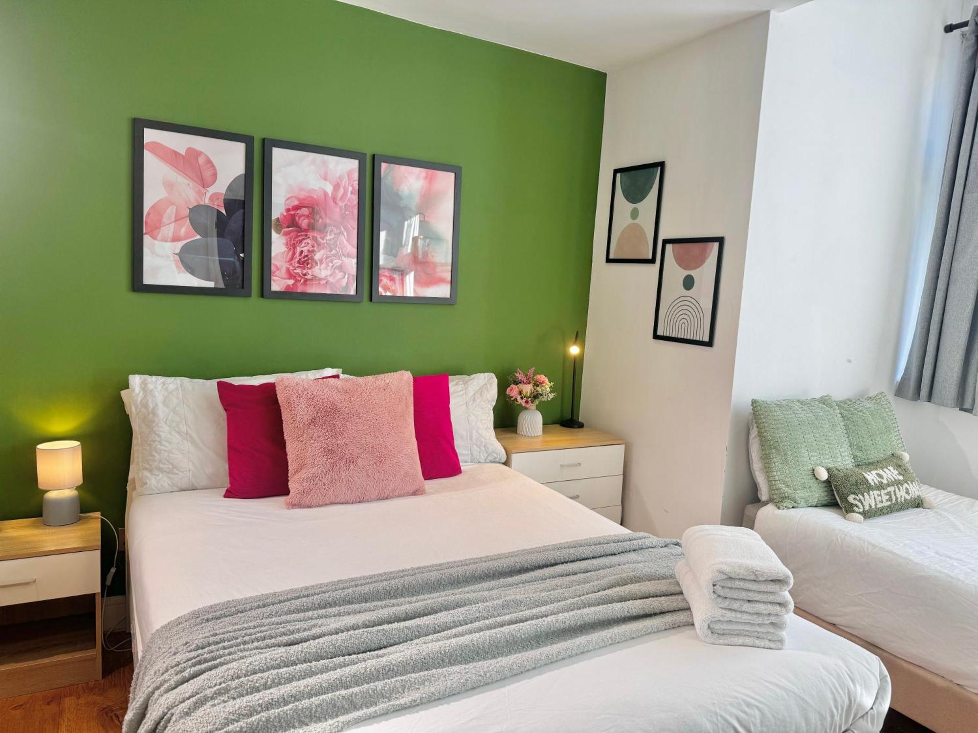 En-suites With Free Parking 30min To * Londen