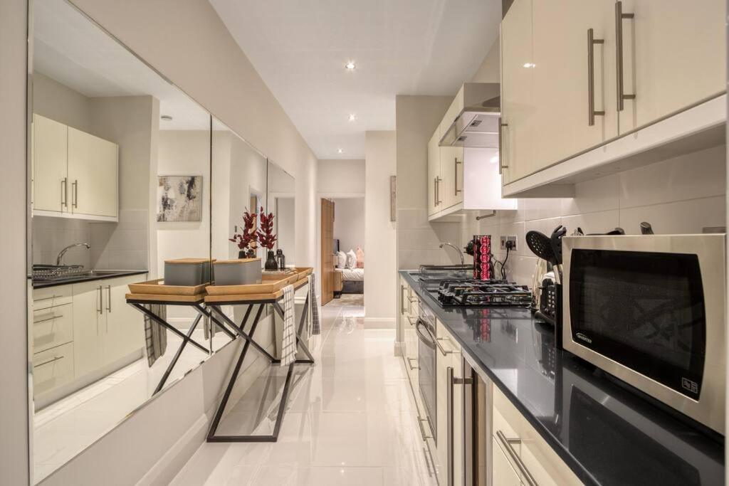 3bed 3bath Kensington Palace * London