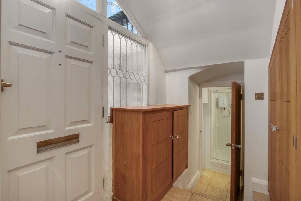 3bed 3bath Kensington Palace Apartment *