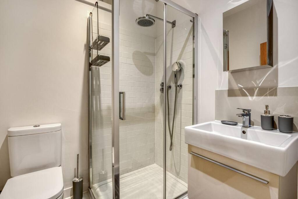 3bed 3bath Kensington Palace