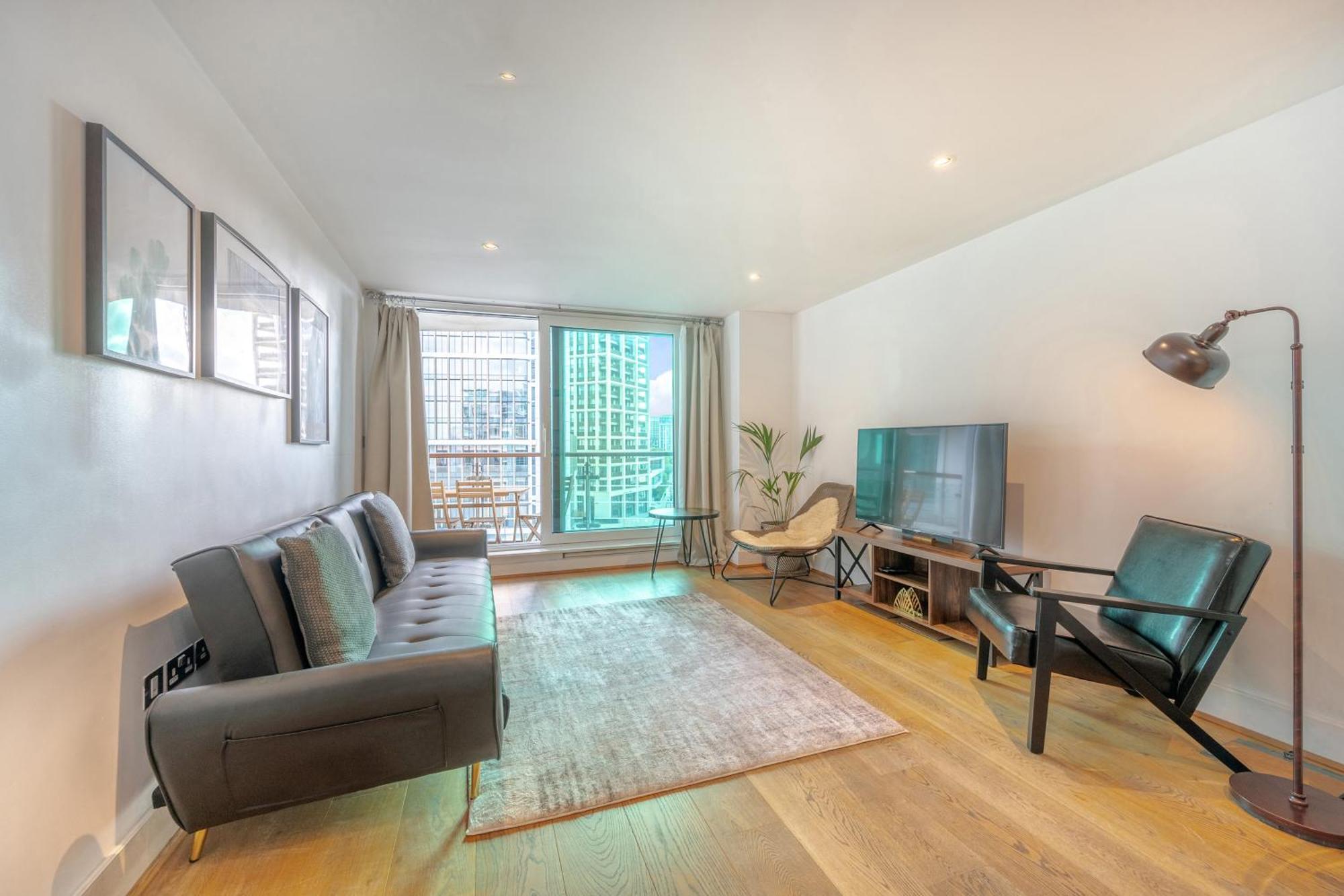 Riverside Balcony Apartments, 10 Minutes From Oxford Circus * Londres