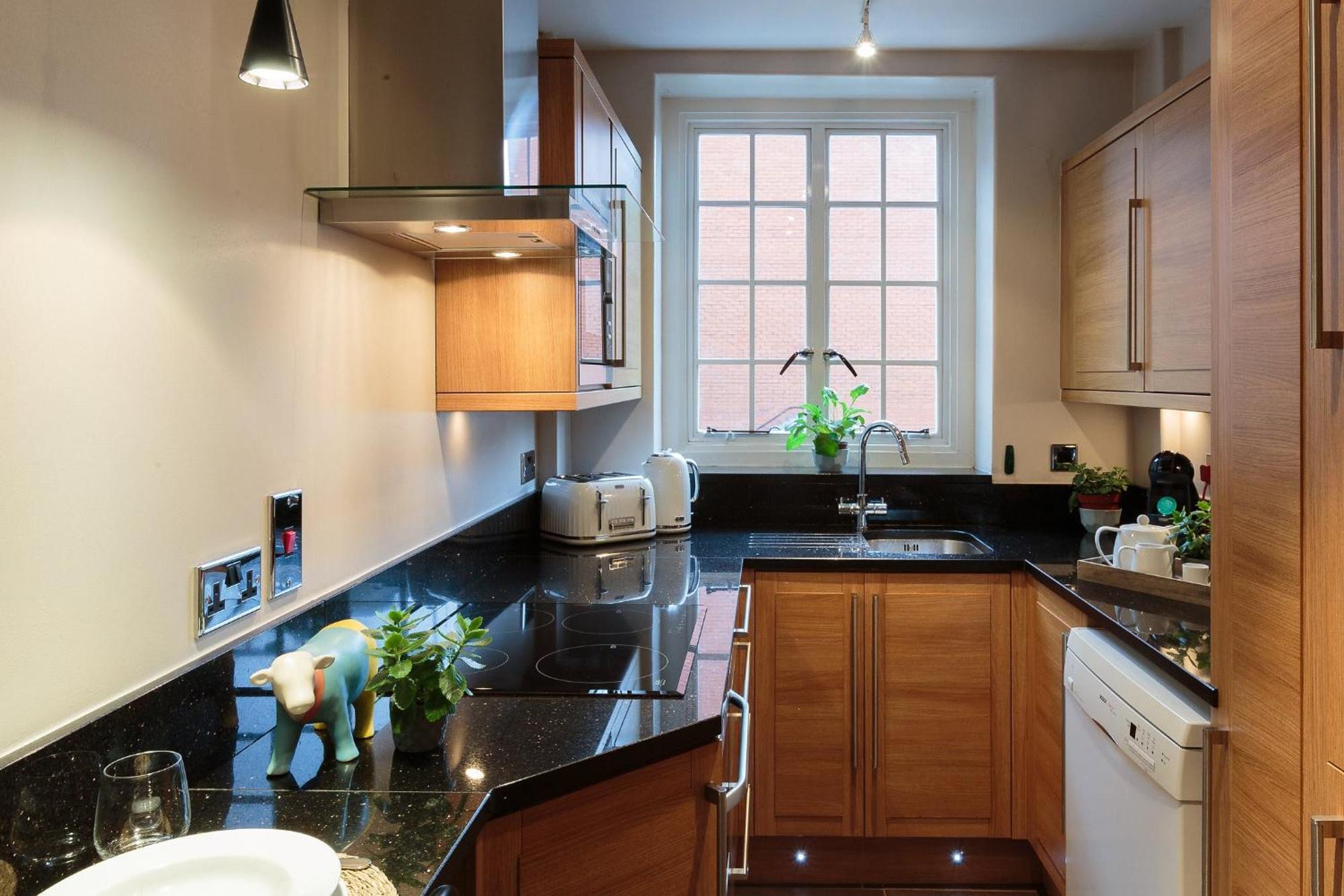 Knightsbridge & Chelsea Lux * London