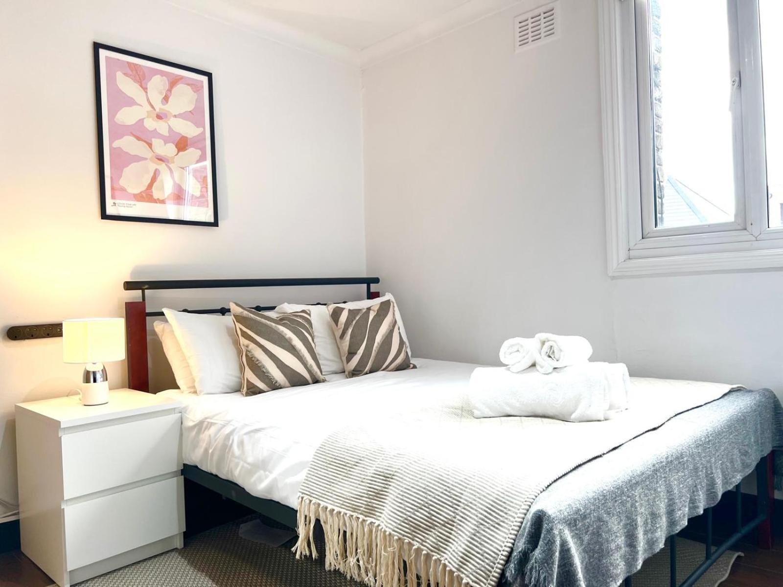 2 Bed Apartment- Camden Town Apartment