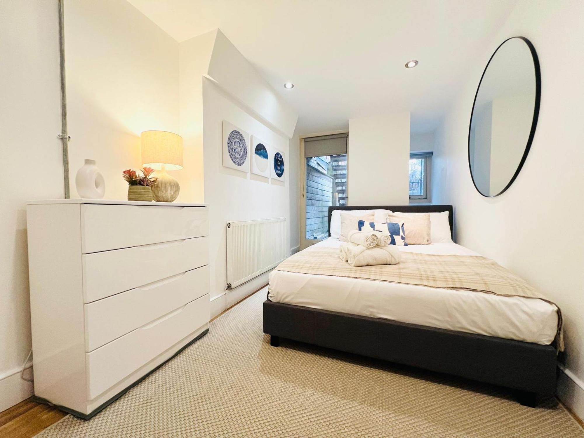 2 Bed Garden Flat- Highgate London