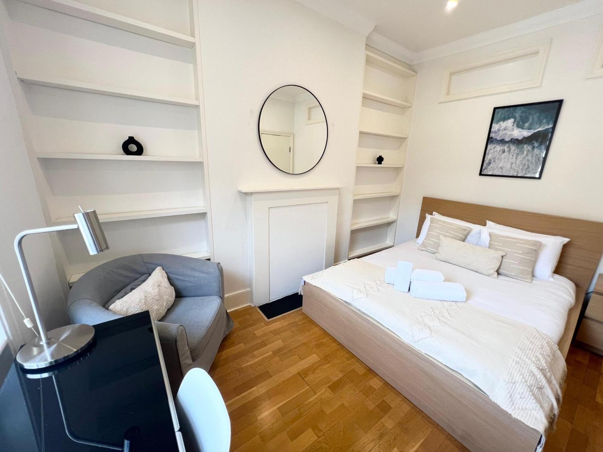 Leilighet Large 3 Bed 3 Bath Apartment- London