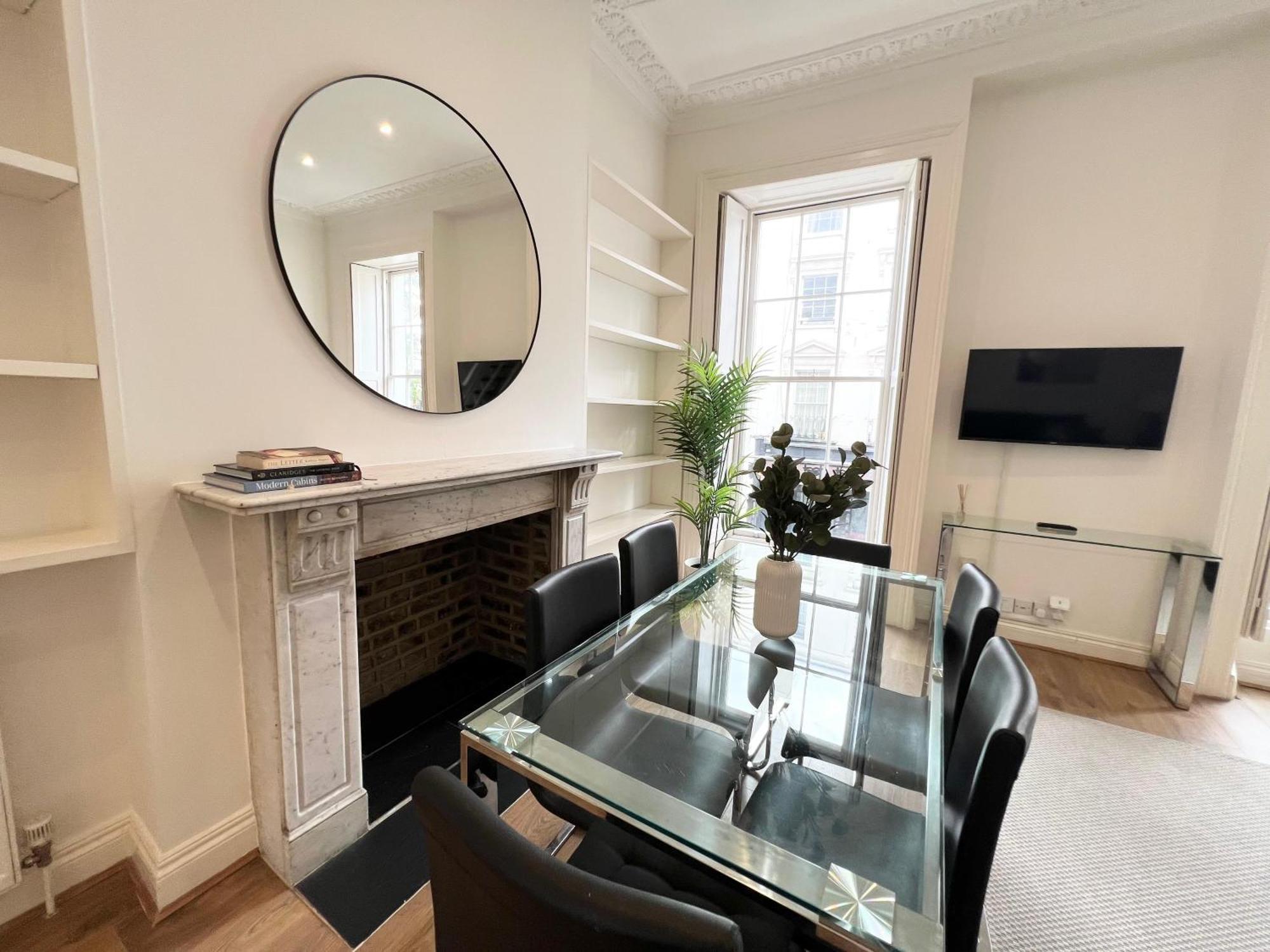 Leilighet Large 3 Bed 3 Bath Apartment-