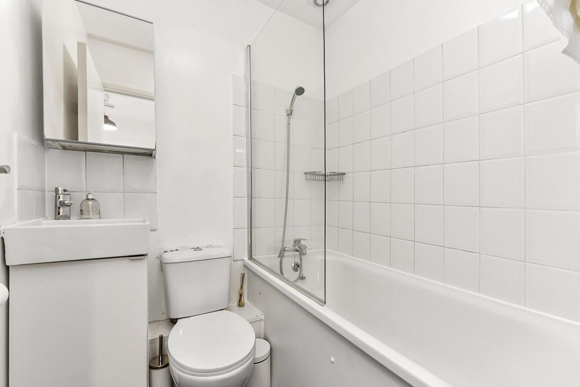 1 Bed Apartment- Finsbury Park D Apartment *