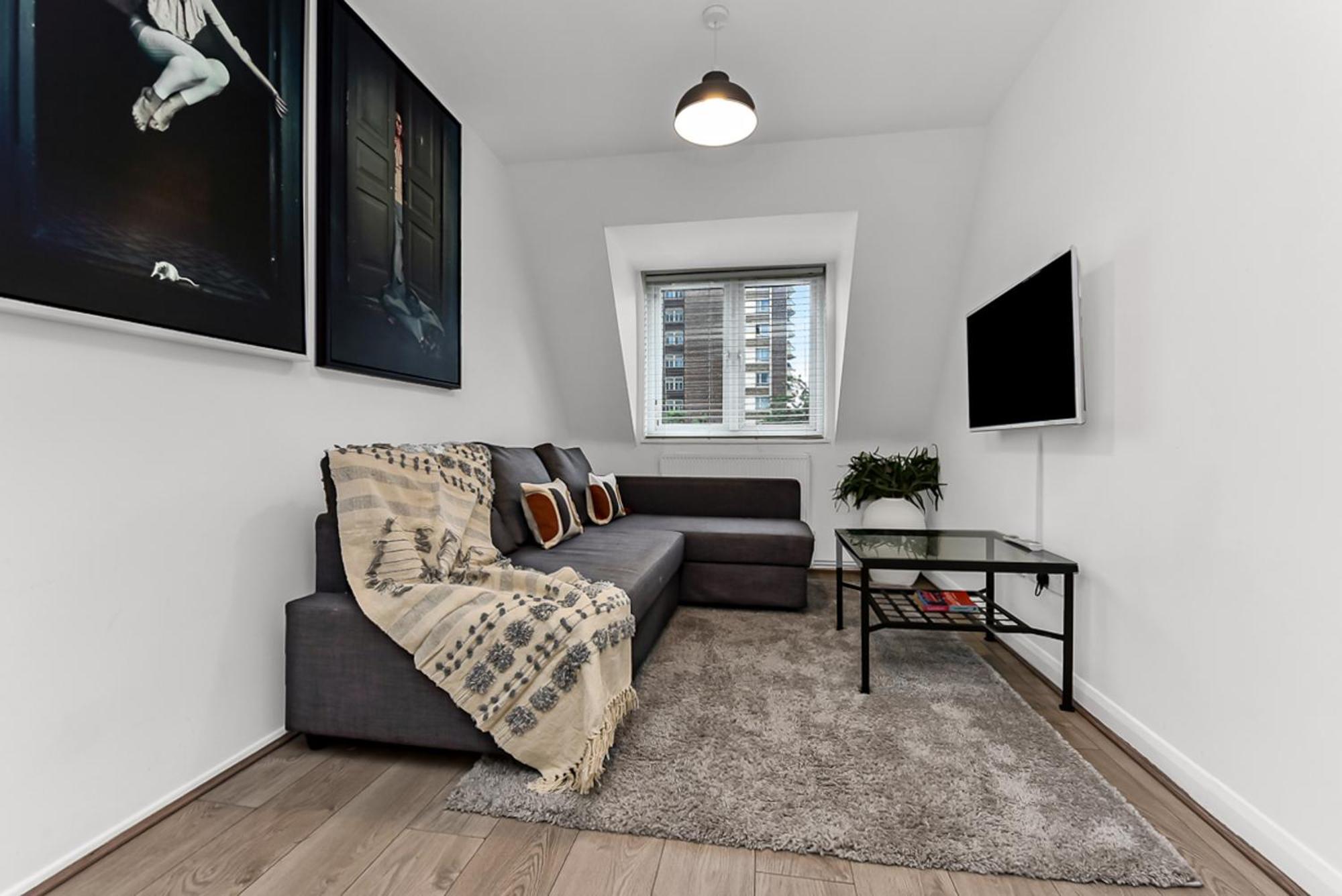 1 Bed Apartment- Finsbury Park D London