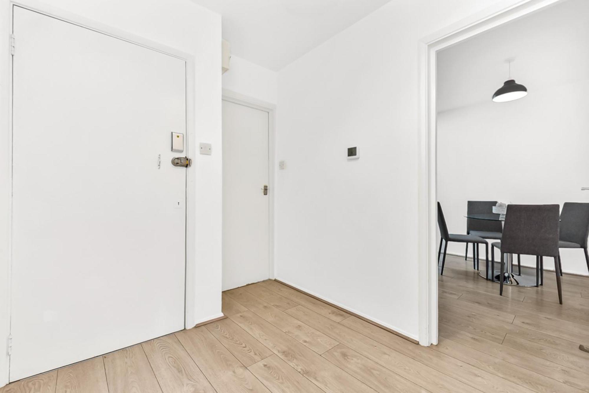 1 Bed Apartment- Finsbury Park D * London
