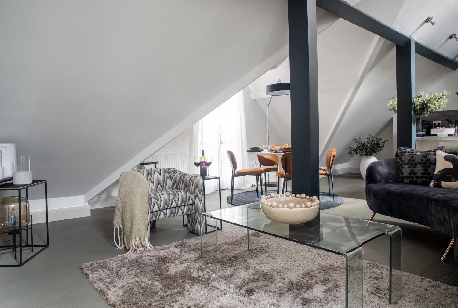 Mayfair Loft Apartment! London
