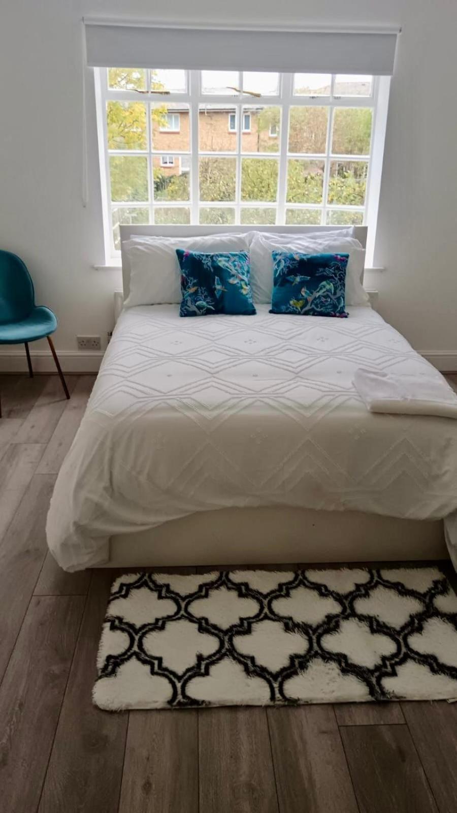Finsbury Park 4* London