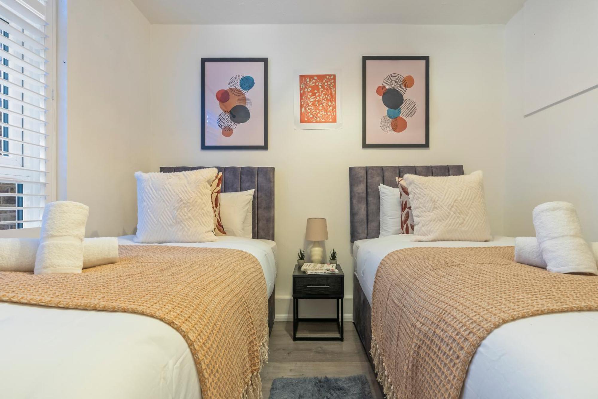 Fulham Serviced Apartment, Sleeps 6 Wifi Parking Apartamento