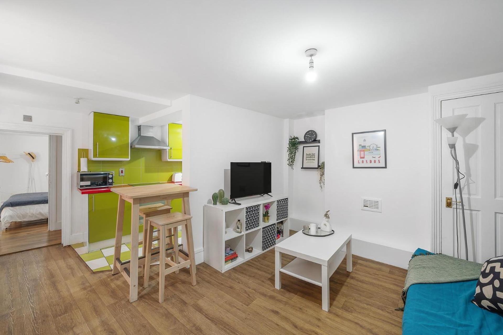 Flat Offers Superb Transport Connections Apartamento