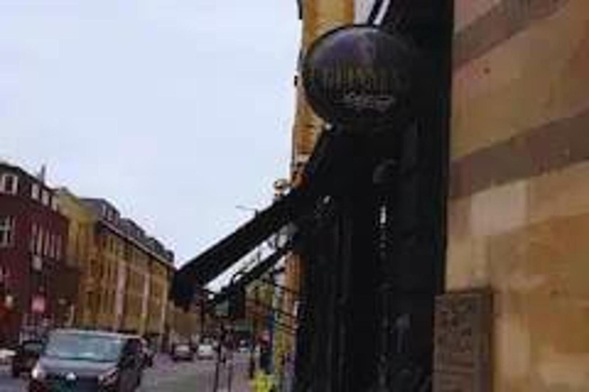 Flat Offers Superb Transport Connections Apartamento *
