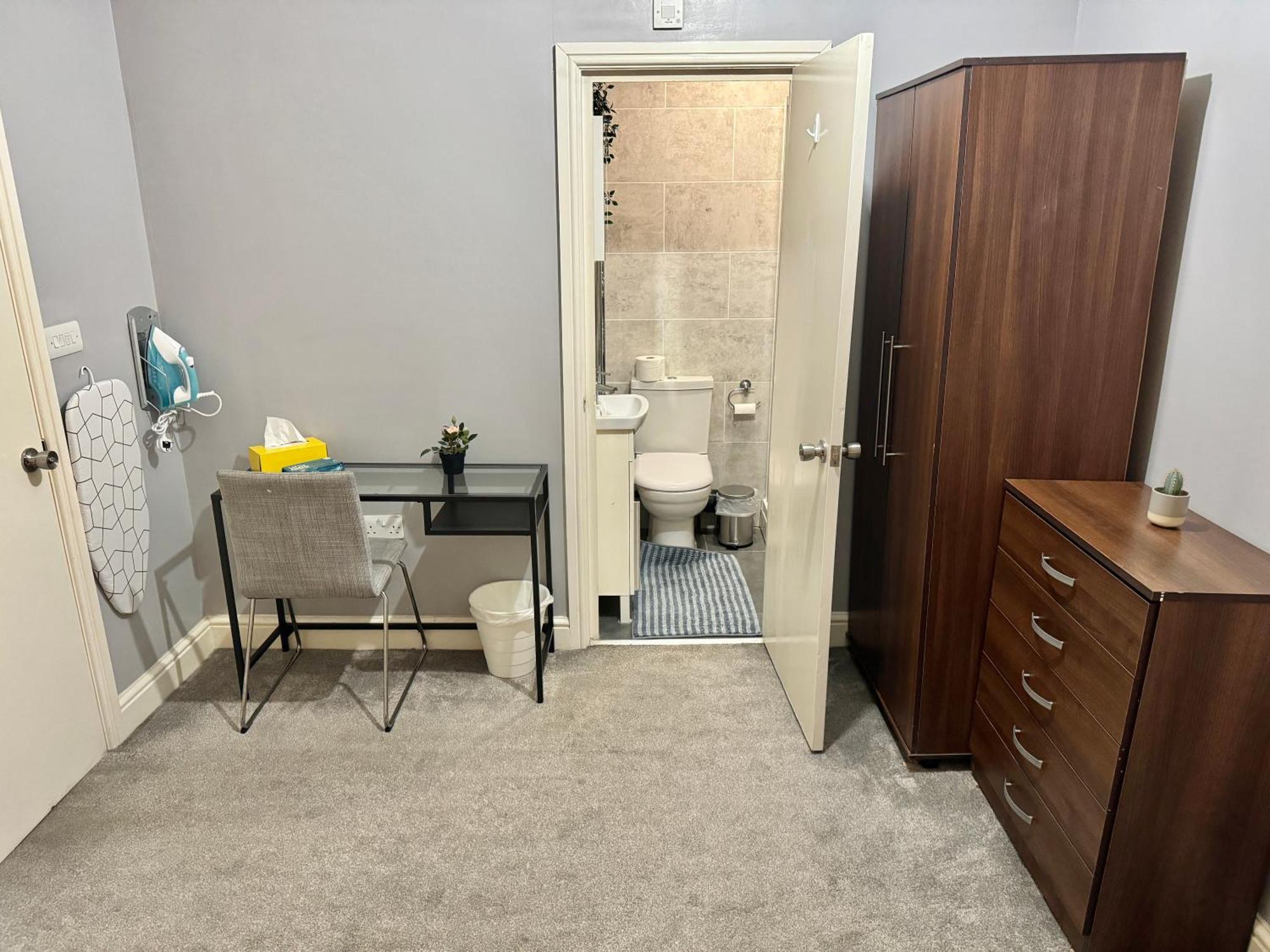 Modern En-suite By Finsbury Park Station 8 Mins To King's Cross By Tube Habitación en casa particular *