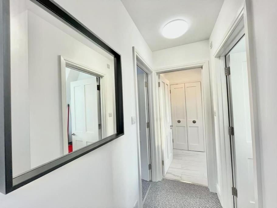 Amazing Spacious 2 Bed London