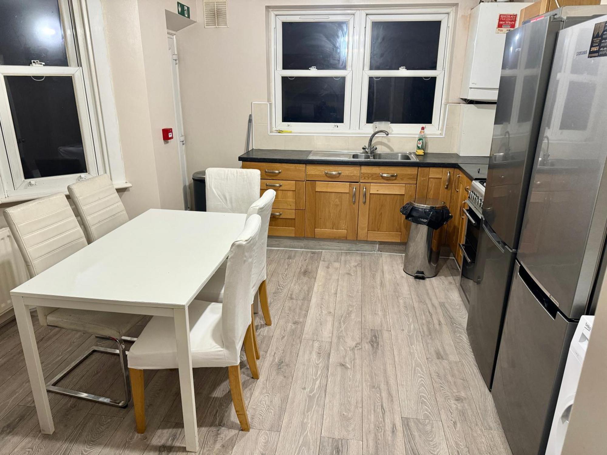 Modern En-suite By Finsbury Park Station 8 Mins To King's Cross By Tube Habitación en casa particular